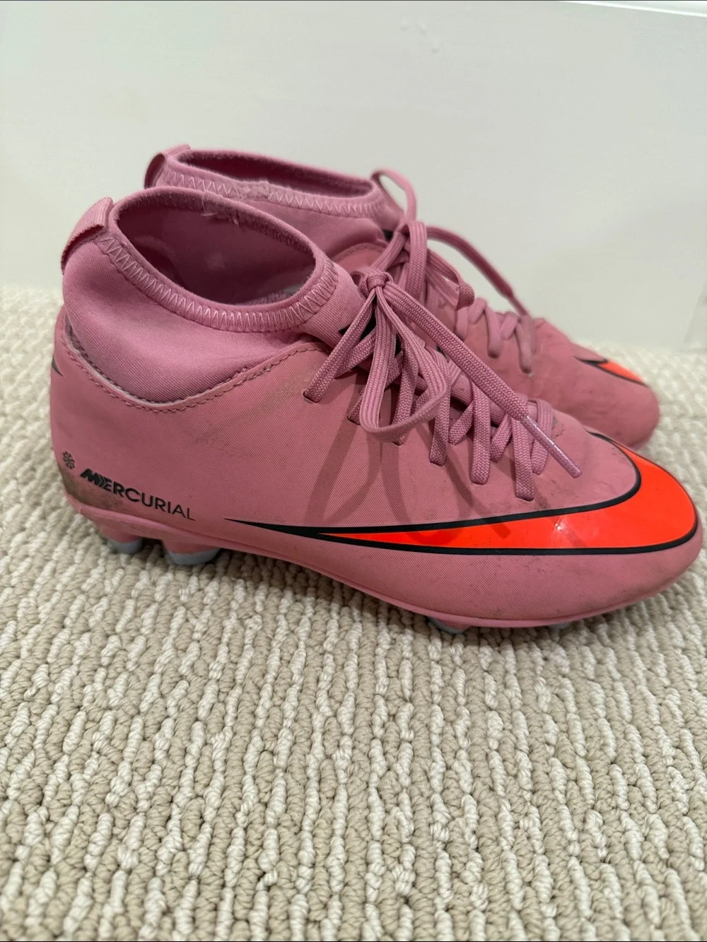Nike Girls Pink Athletic Cleats with Orange Swoosh Size 1Y